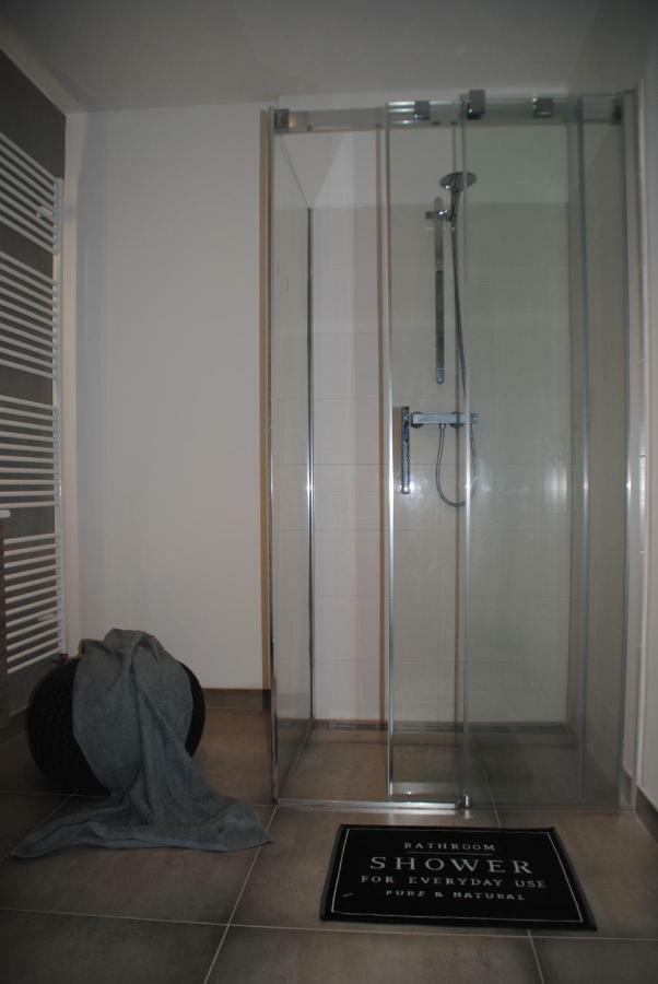 Apartman U Lesa Apartment Ratiskovice Bagian luar foto